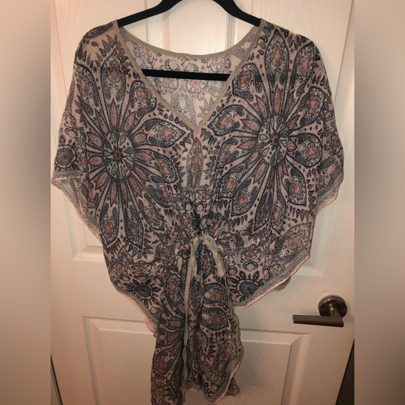 Swim cover up with drawstring tie (one size) - Picture 2 of 3